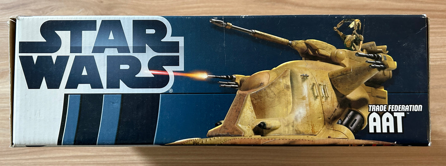 Star Wars - TRADE FEDERATION TANK AAT - Série 2012 vintage - Hasbro