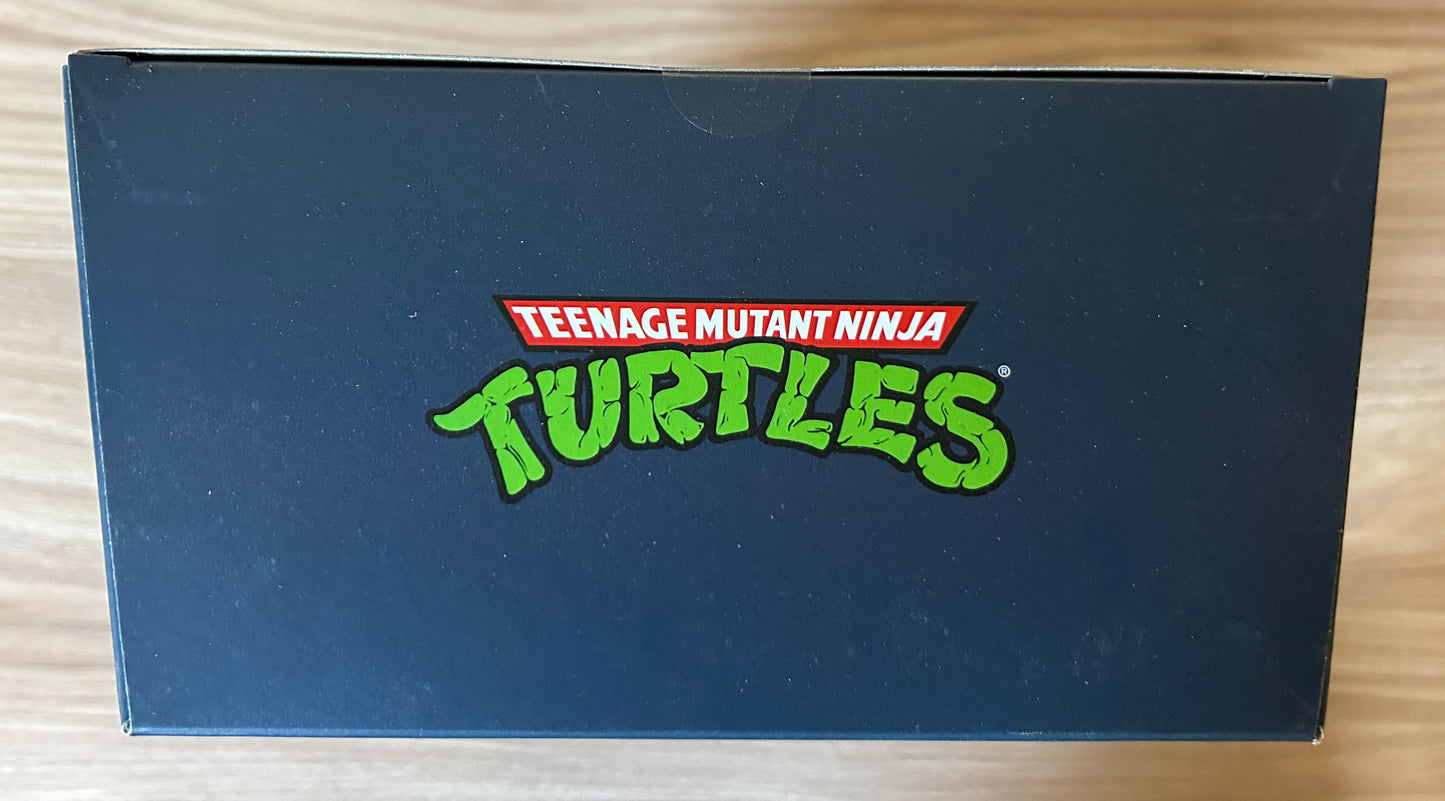 TMNT - Série Ultimates - Figurine de ROBOTIC BEBOP - 20 cm