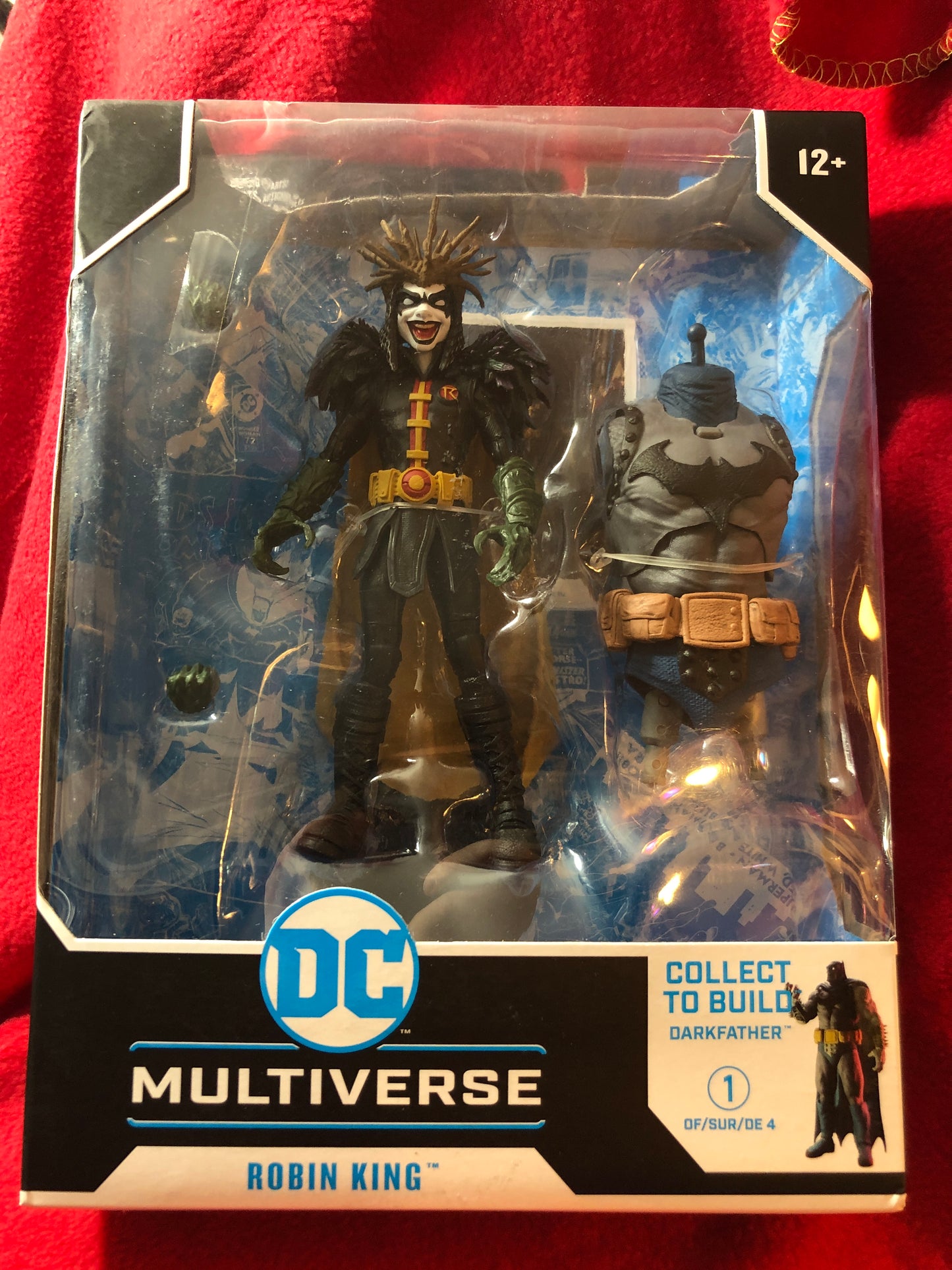 DC MULTIVERSE - Série DARK NIGHTS : DEATH METAL - Figurine de ROBIN KING *Boîte abîmée"