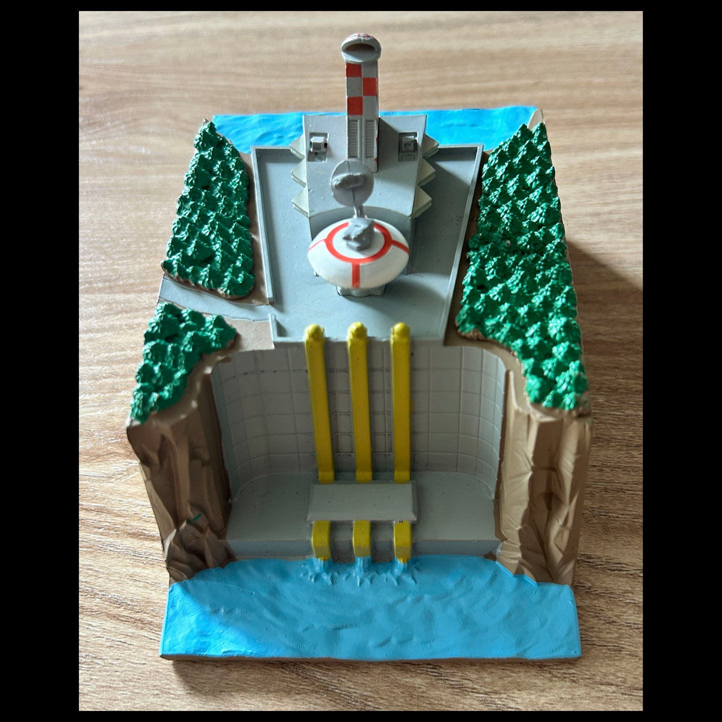 GOLDORAK - Go Nagai Robot Collection - Base spatiale de Goldorak - Résine - 2016