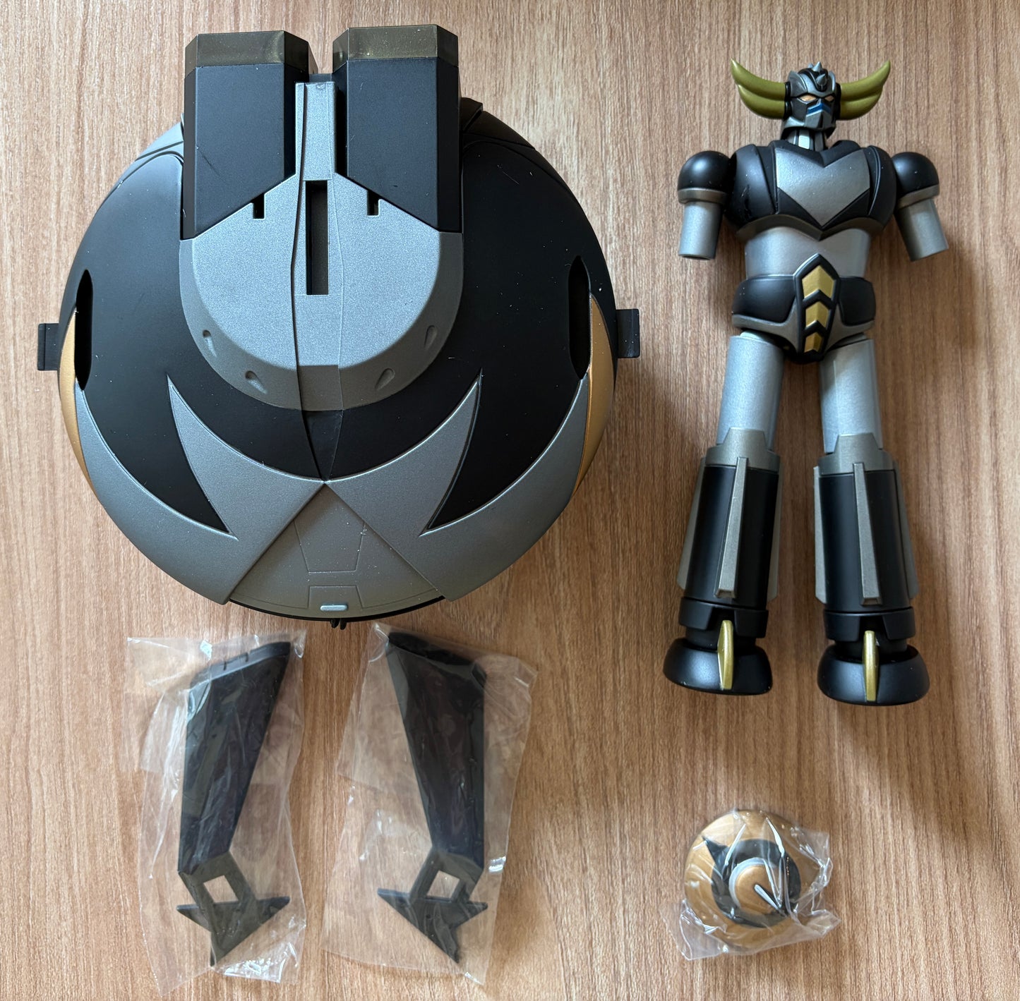 GOLDORAK Grendizer - Soul of Chogokin - Figurine GOLDORAK BLACK - GX-04B - Die-Cast Métal (Copie)