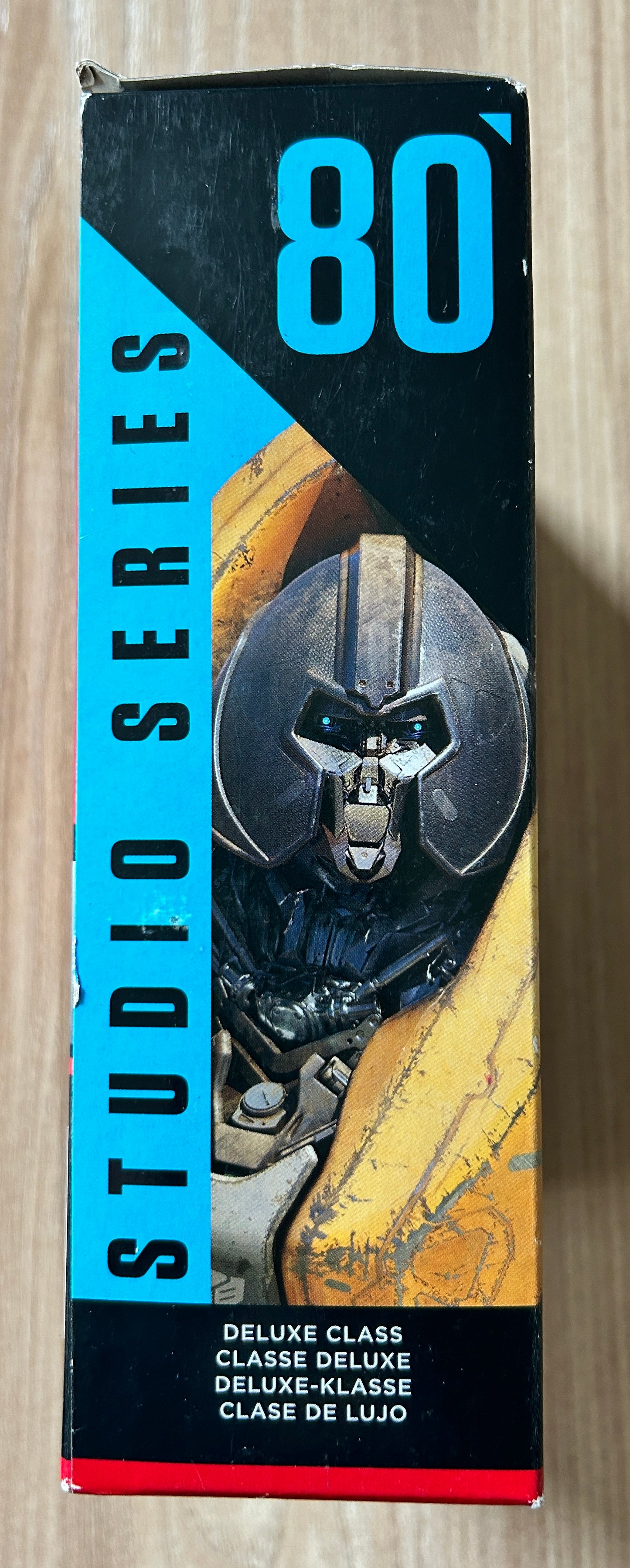 TRANSFORMERS BUMBLEBEE - Studio Series 80 - Figurine de BRAWN
