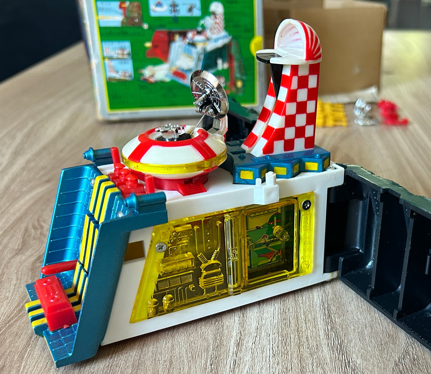 GOLDORAK - Base spatiale de Goldorak - Popy PA-63 - 1976