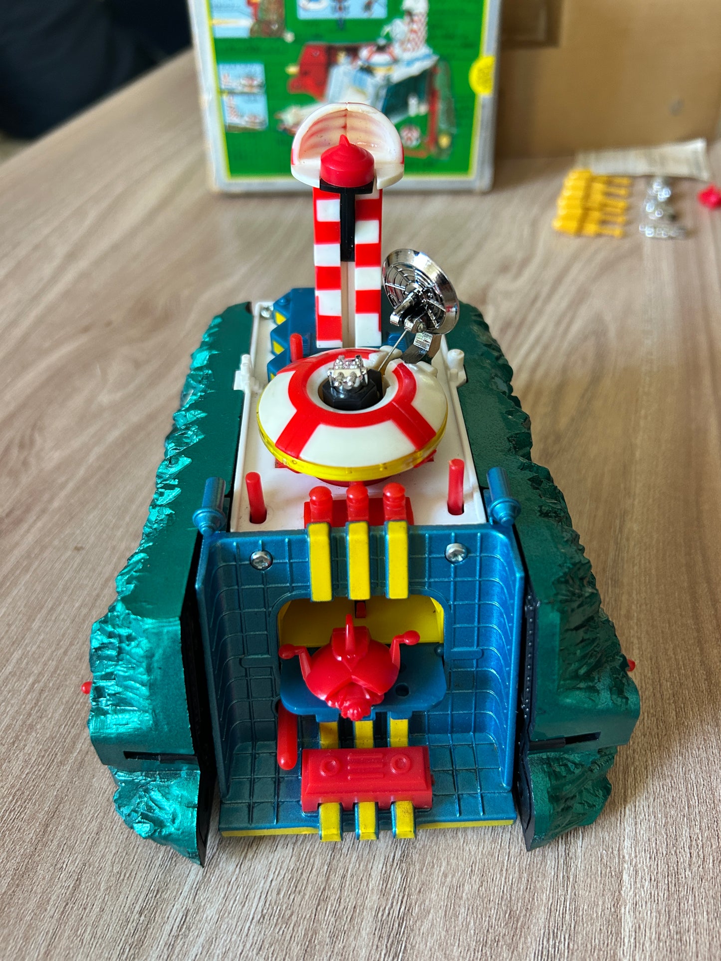 GOLDORAK - Base spatiale de Goldorak - Popy PA-63 - 1976