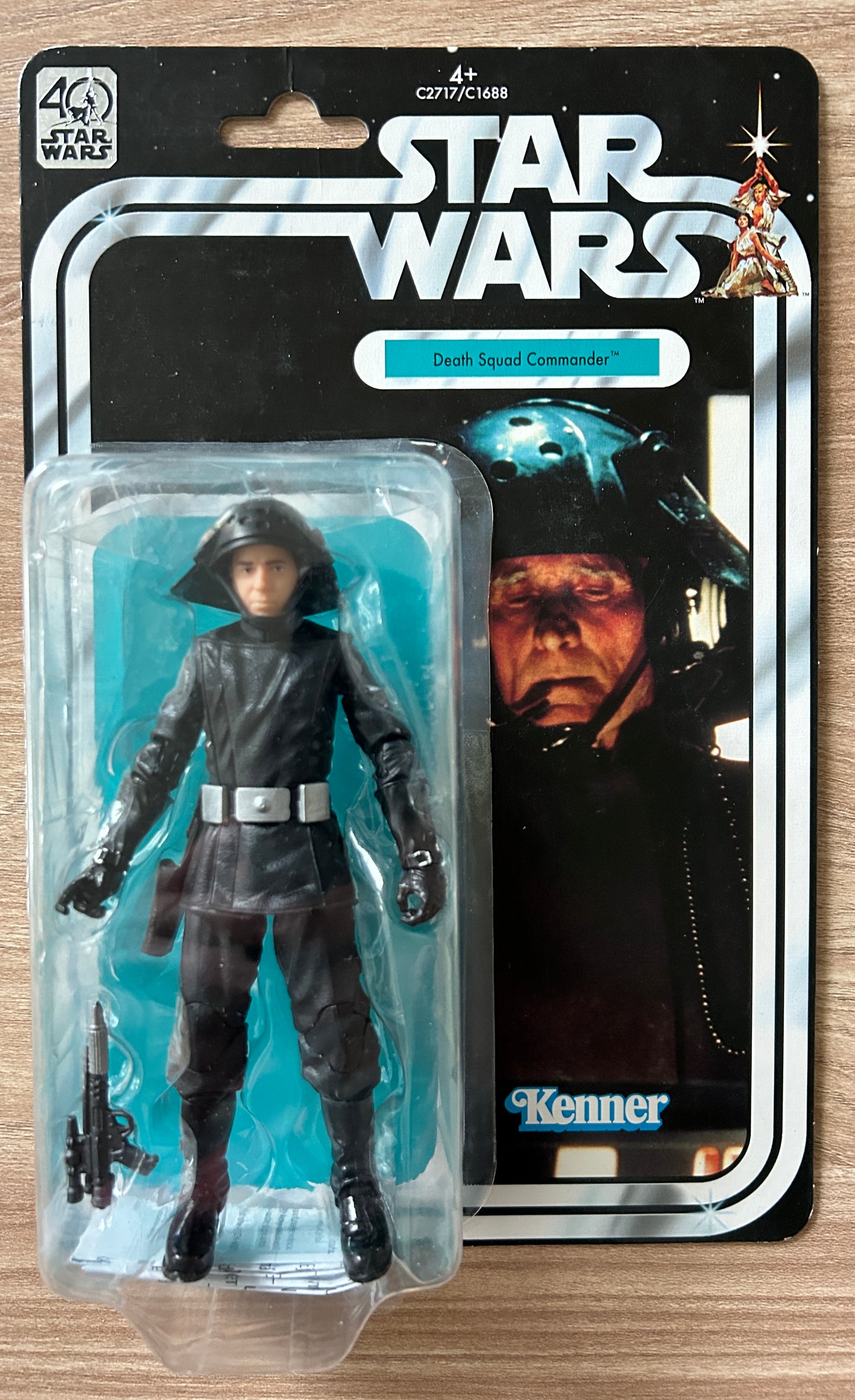 STAR WARS - BLACK SERIES - Retro Card - Figurine Death Squad Commander (bulle décollée)