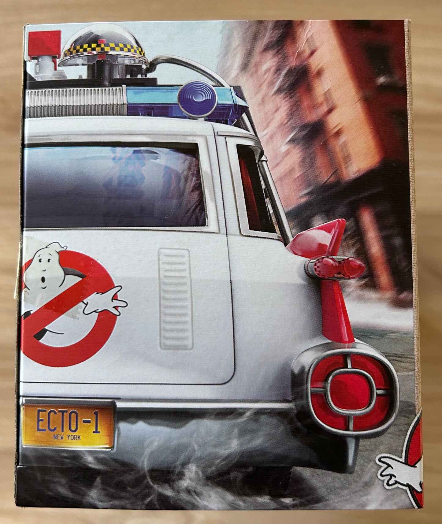 SOS FANTOMES GHOSTBUSTERS - Plasma Series - Réplique ECTO-1 (1984) - 1/18e - 16cm