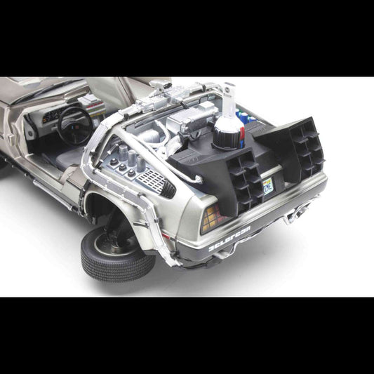 RETOUR VERS LE FUTUR II - Réplique de la DELOREAN 1/18 - Métal