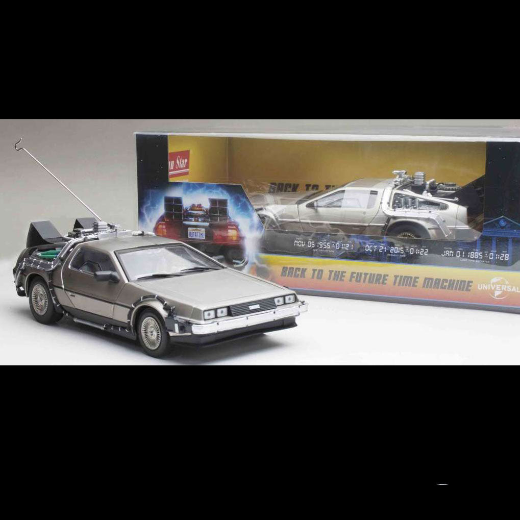 RETOUR VERS LE FUTUR I - Réplique de la DELOREAN 1/18 - Métal