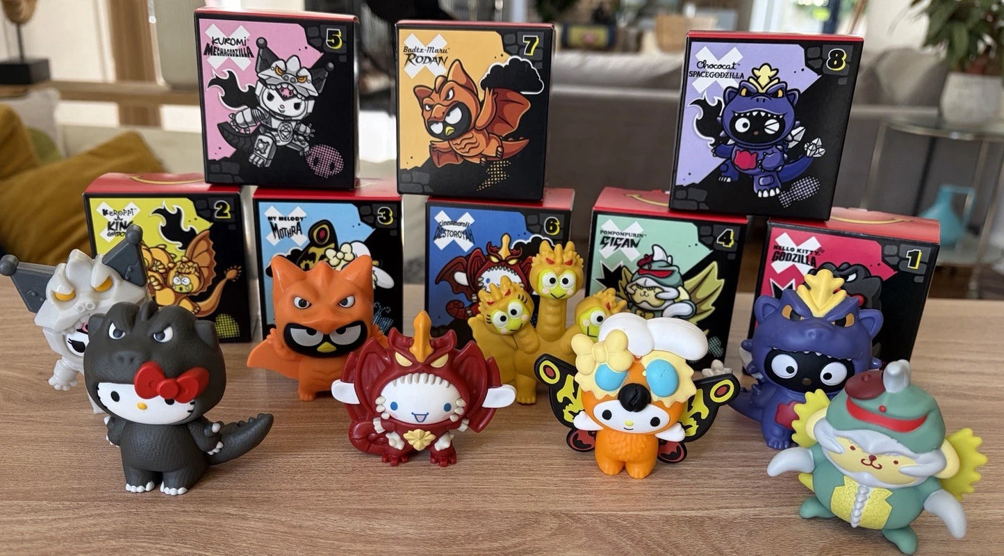 Hello Kitty & Godzilla - Set de 8 Figurines en boîte - Exclusivité McDonald’s USA