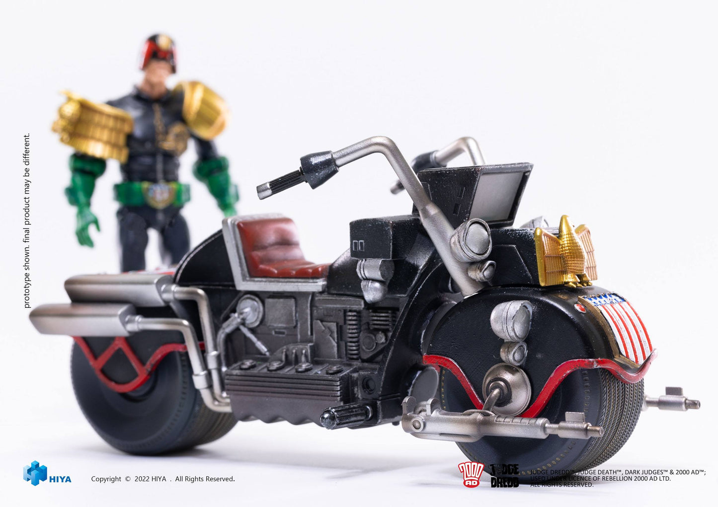 JUDGE DREDD - Série Exquisite Mini - Figurine de Judge Dredd & véhicule Lawmaster - 1/18ème