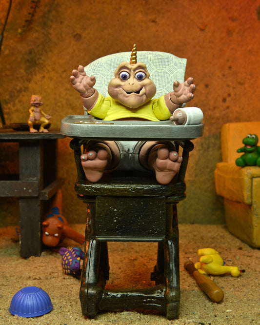 DINOSAURS - Figurine Ultimate - Baby Sinclair - 18 cm